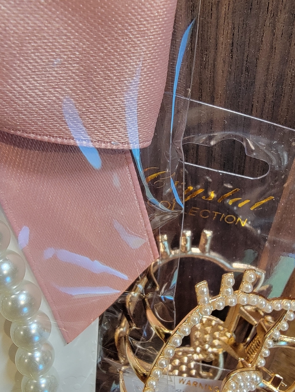 Pearl Kitty Zipper Pull 2 Piece Bundle With Kitty Hair Claw - Picture 4 of 4